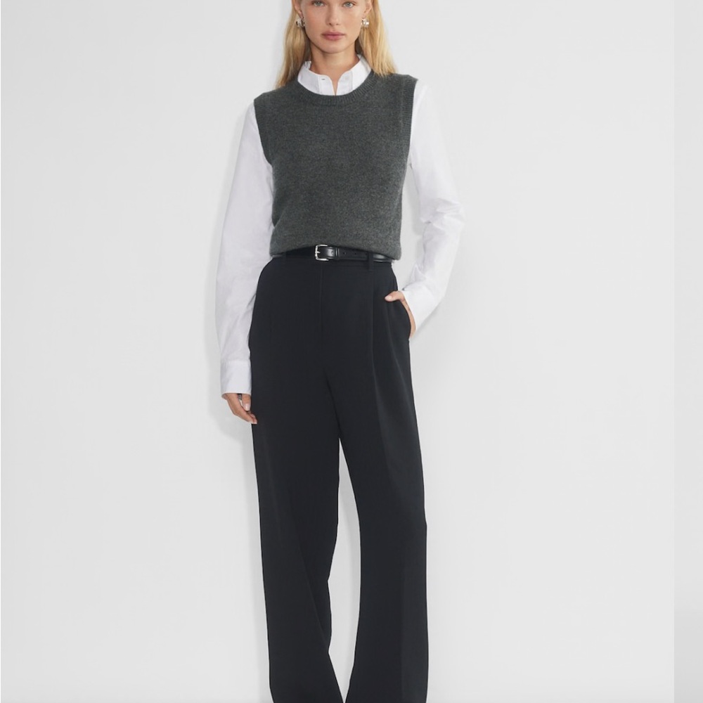 Aritzia The Effortless Pant
